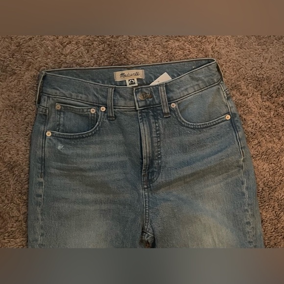 Madewell Vintage Blue Jeans
NWT 
Size 26
Coney Wash - Picture 2 of 5